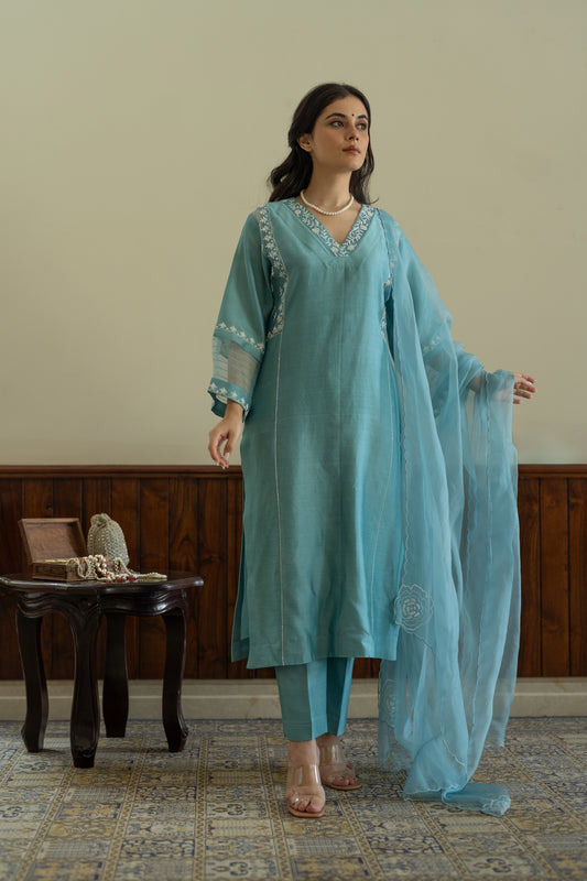 Blue chanderi kurta with pants and organza dupatta