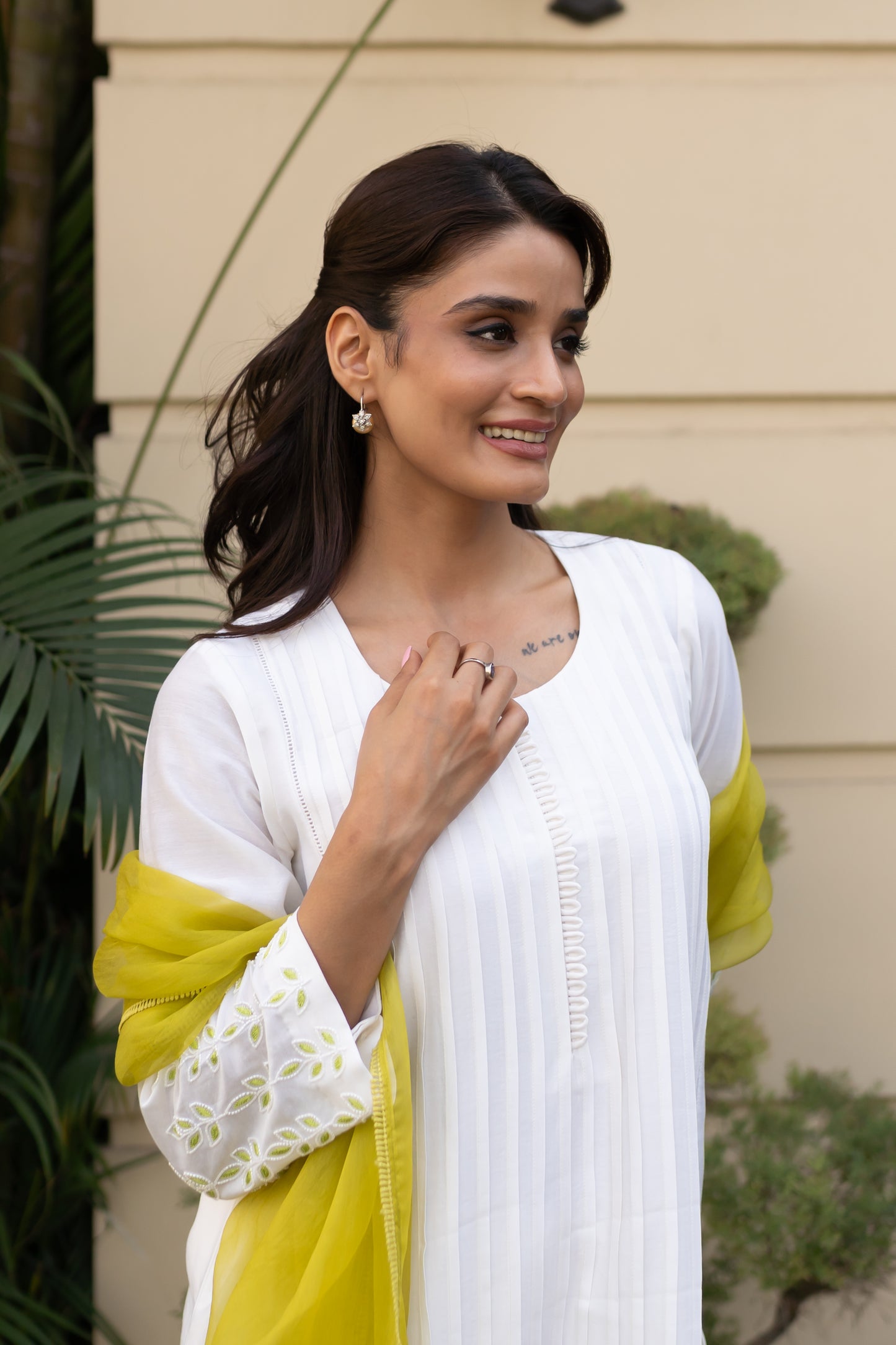 Ivory pintucked kurta with lace detailings
