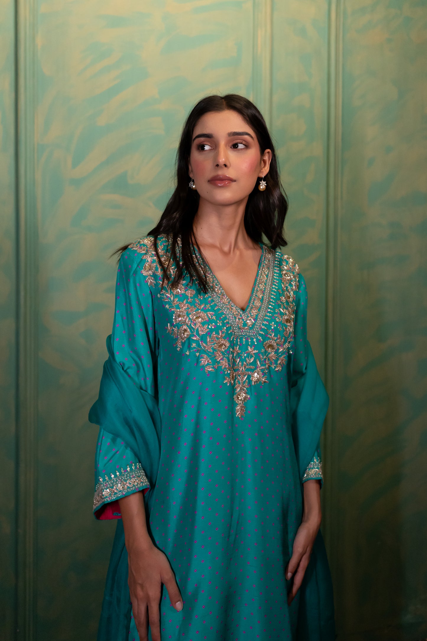 Turquoise Green Bandhej Print Dupion Silk Kurta Set